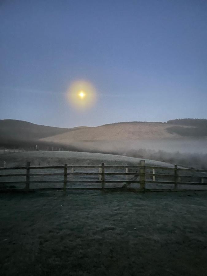 Ladyurd Farmhouse West Linton Esterno foto